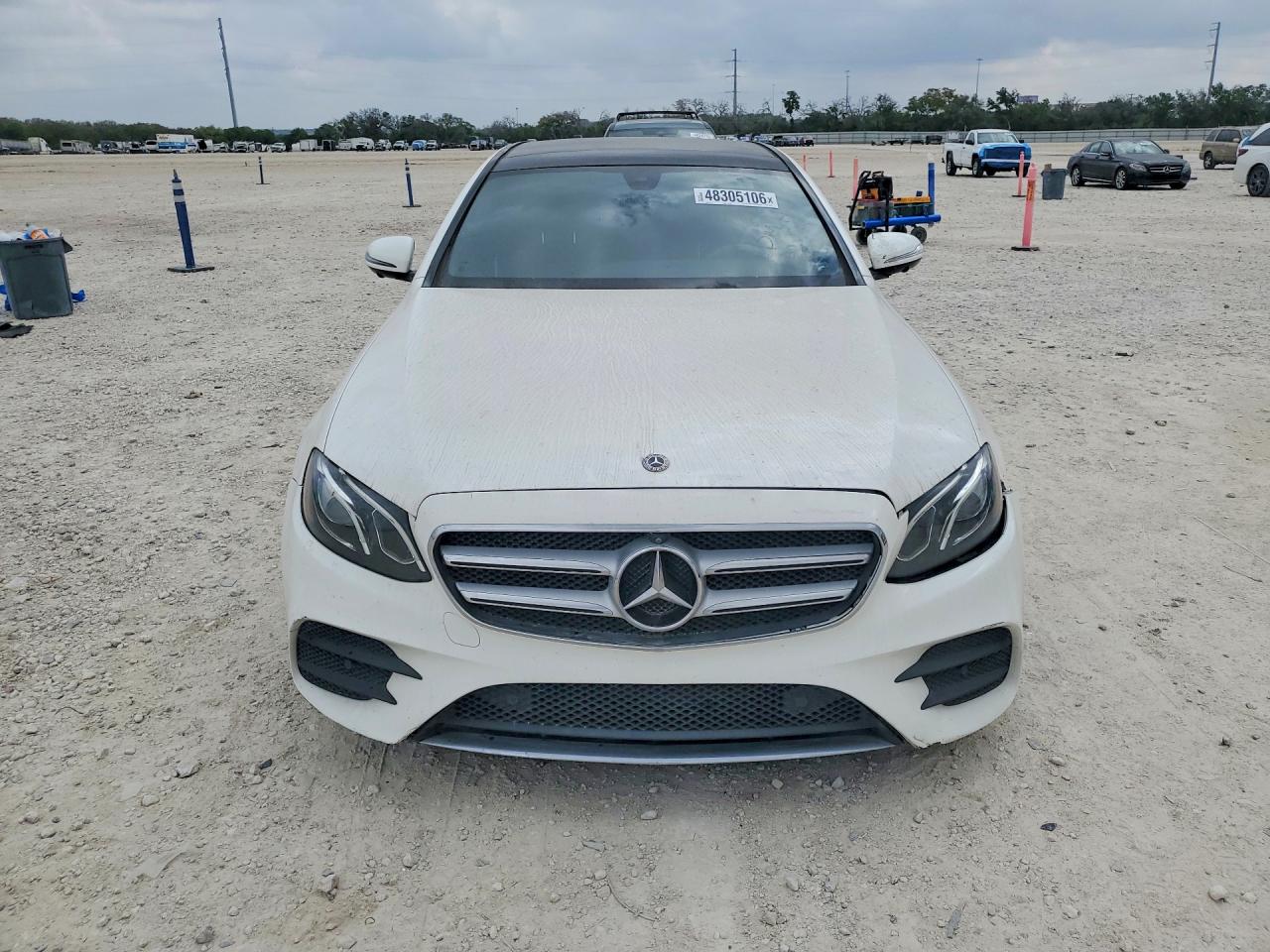 Mercedes-Benz E-Class 300