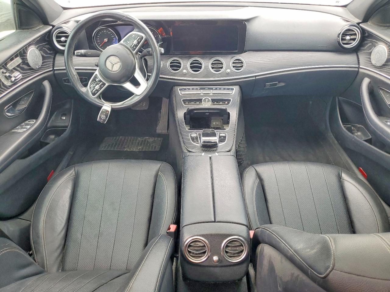 Mercedes-Benz E-Class 300