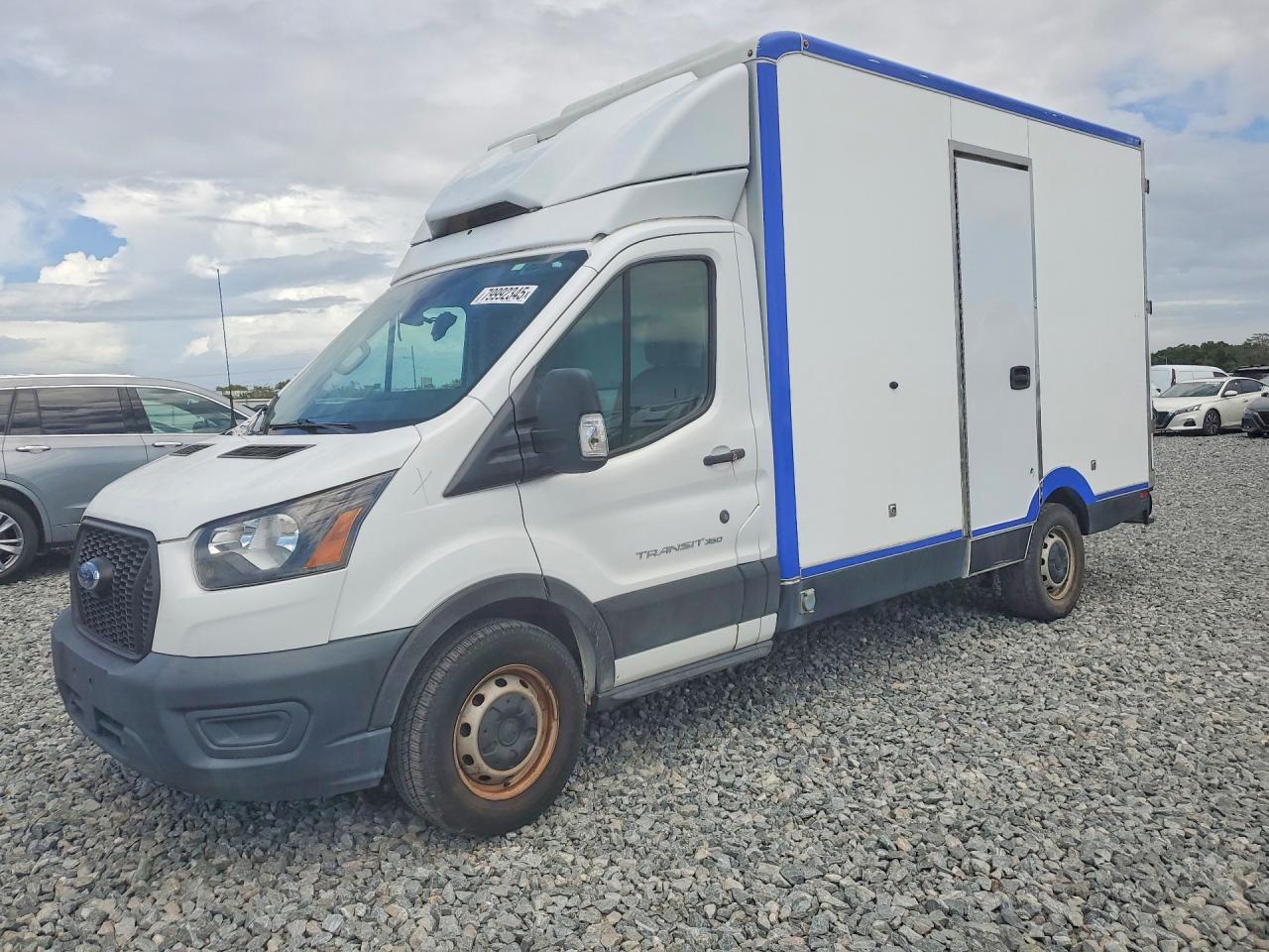 Salvage Ford Transit Image