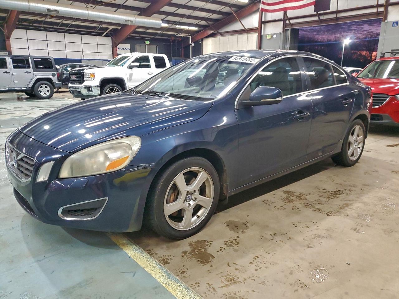 Salvage Volvo S60 Image
