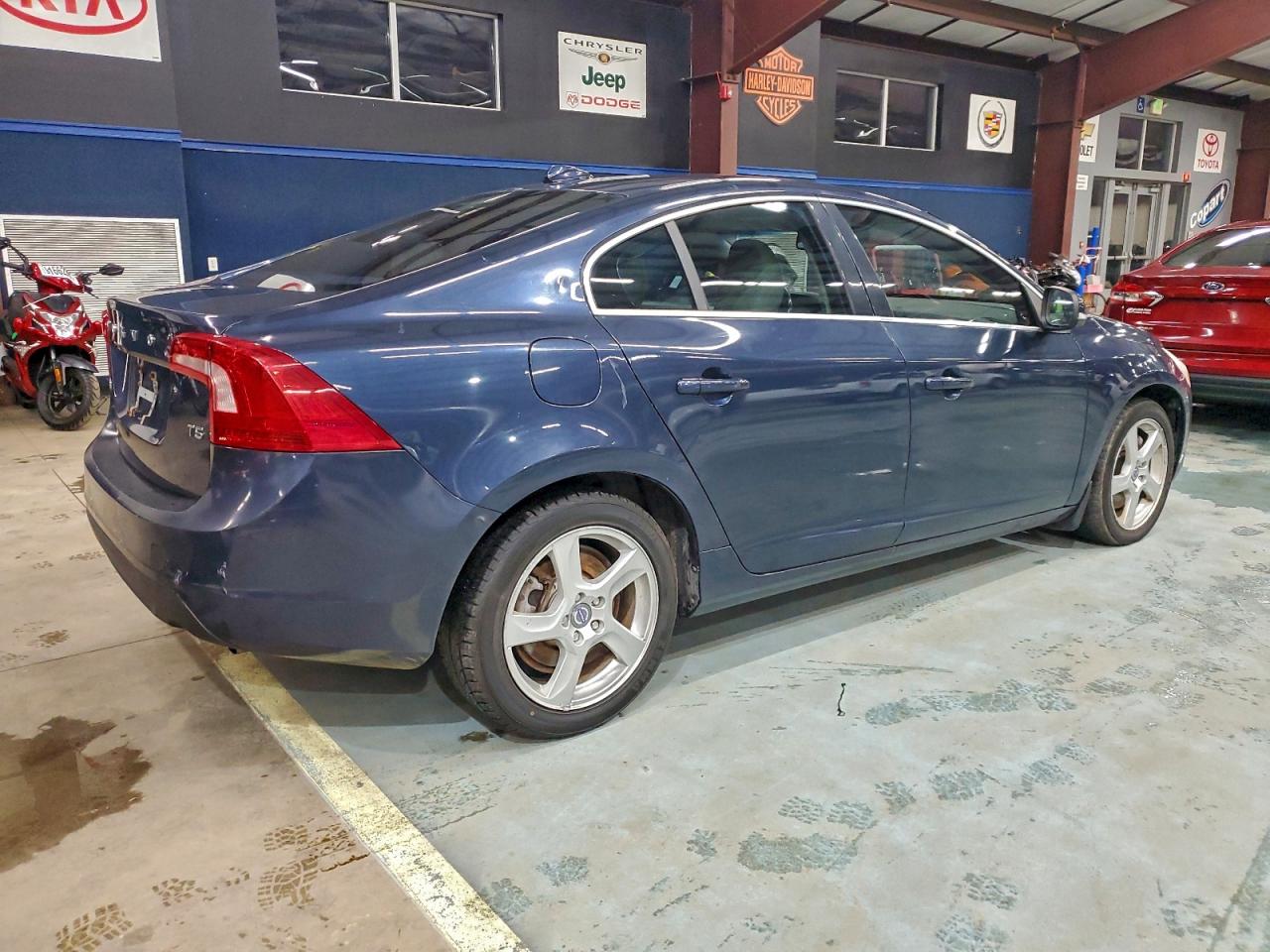 Volvo S60 T5