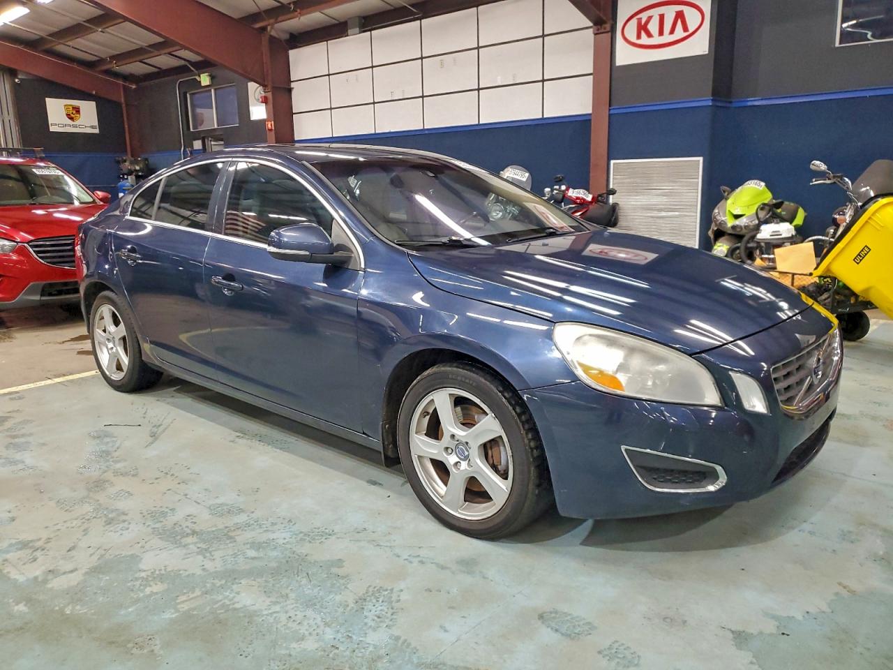Volvo S60 T5