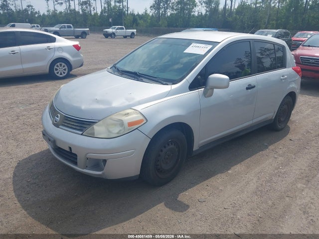 Nissan Versa 1.8s