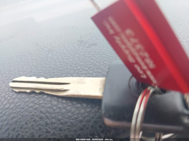Nissan Versa 1.8s