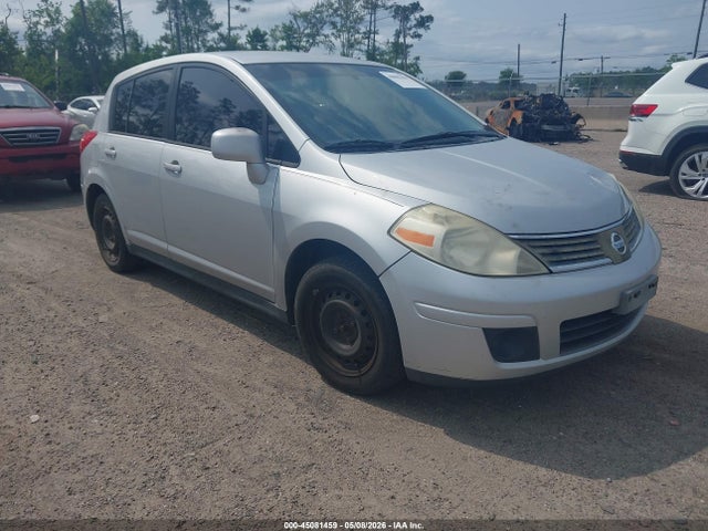 Salvage Nissan Versa Image