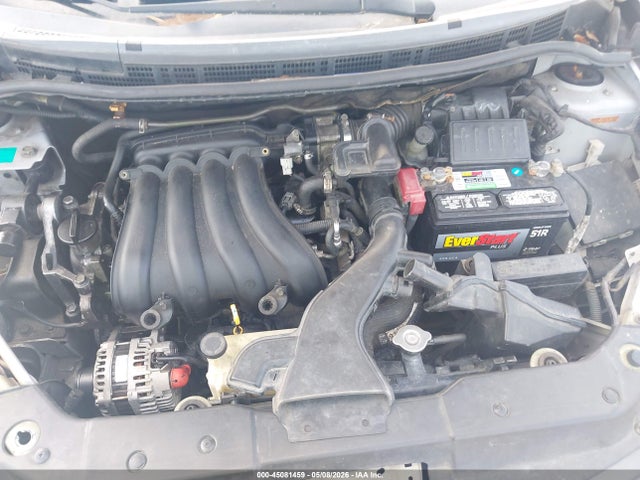 Nissan Versa 1.8s