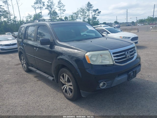 Salvage Honda Pilot Image