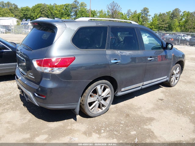 Nissan Pathfinder Platinum