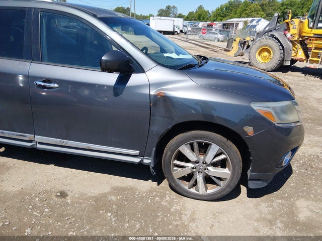 Nissan Pathfinder Platinum