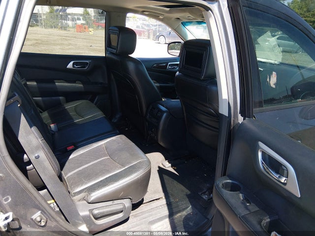 Nissan Pathfinder Platinum