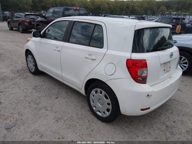 Scion xD