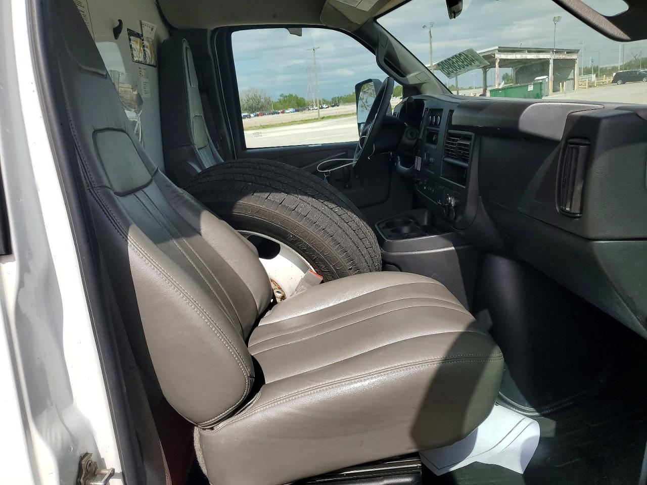GMC Savana Cutaway G4500
