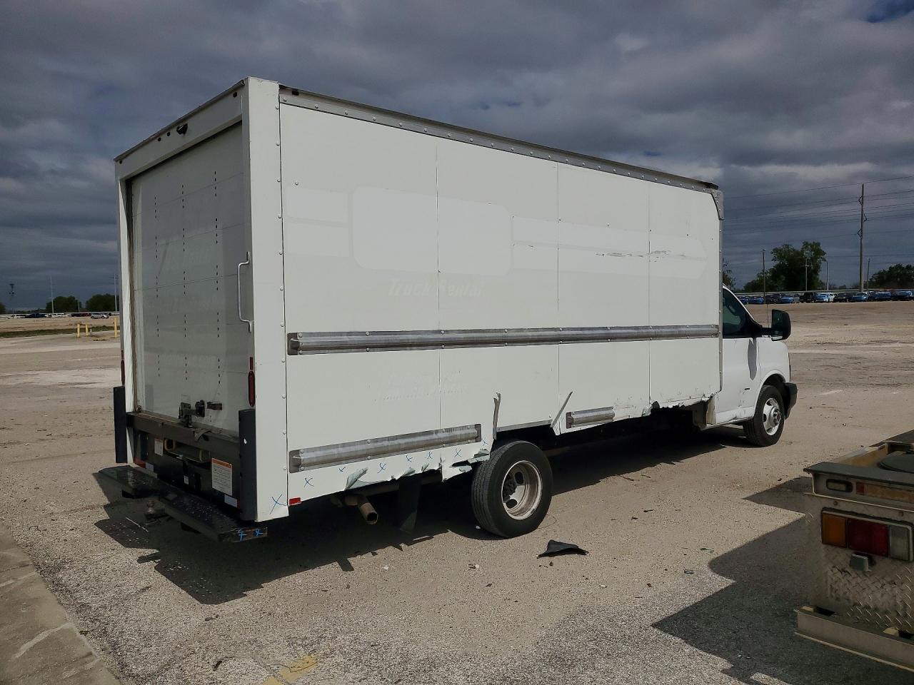 GMC Savana Cutaway G4500