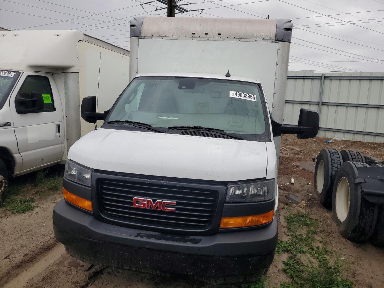GMC Savana Cutaway G4500