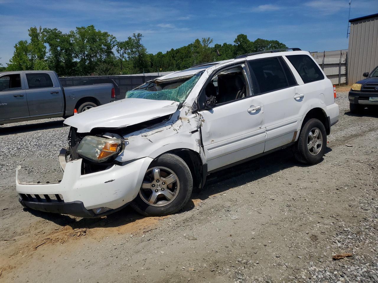 Salvage Honda Pilot Image