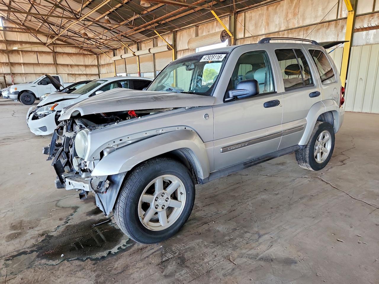 Salvage Jeep Liberty Image