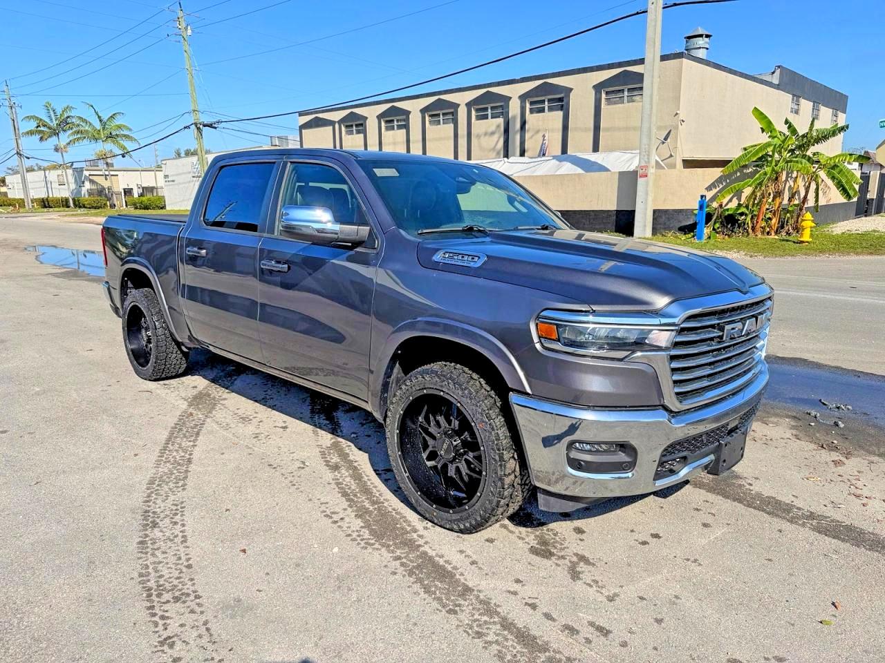 Salvage Ram 1500 Image