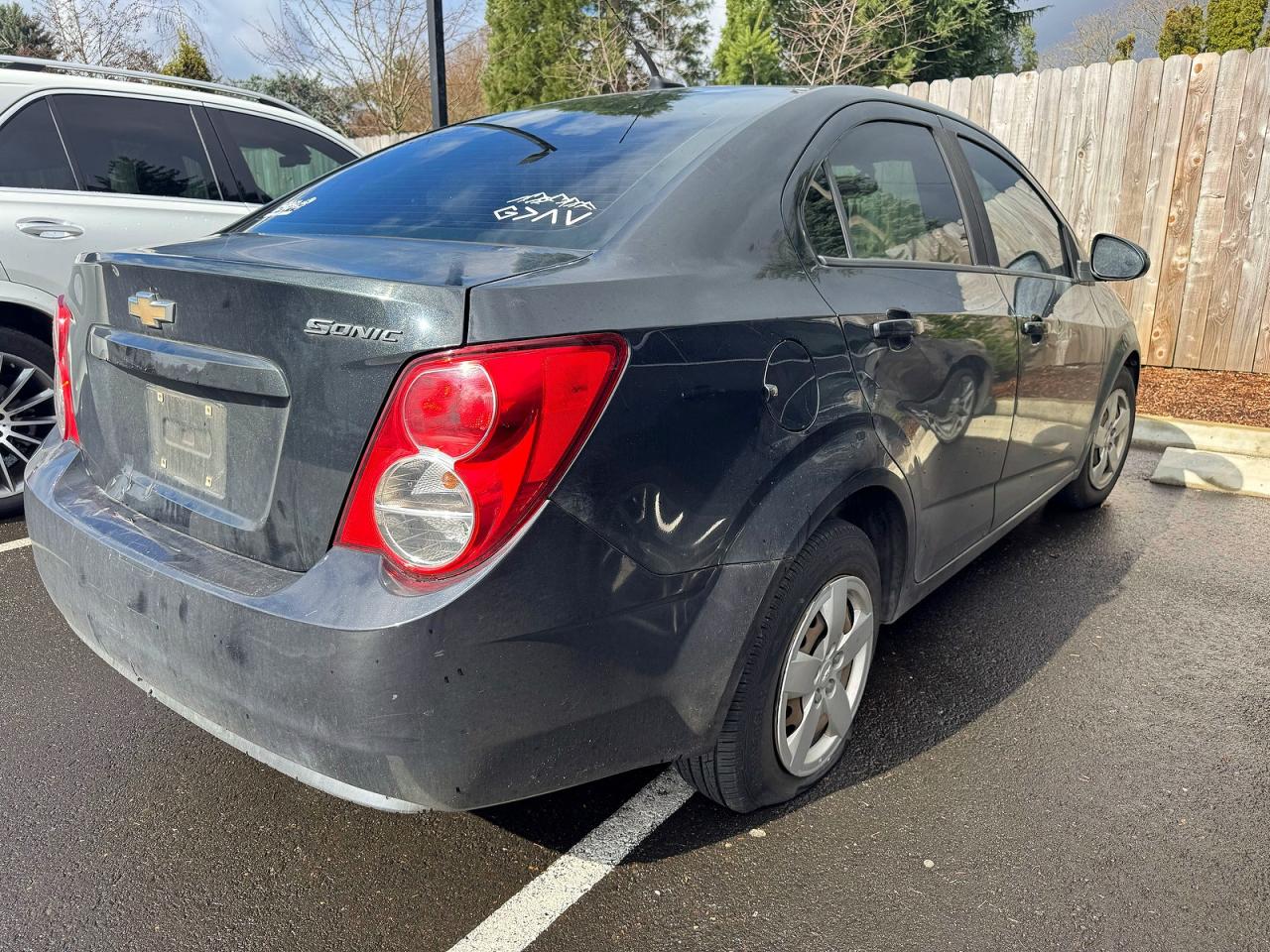 Chevrolet Sonic Ls