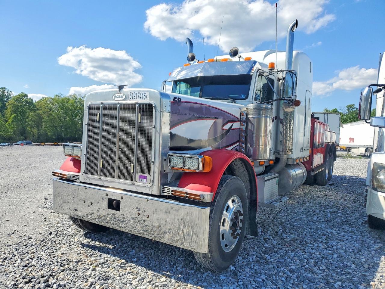 Peterbilt 379