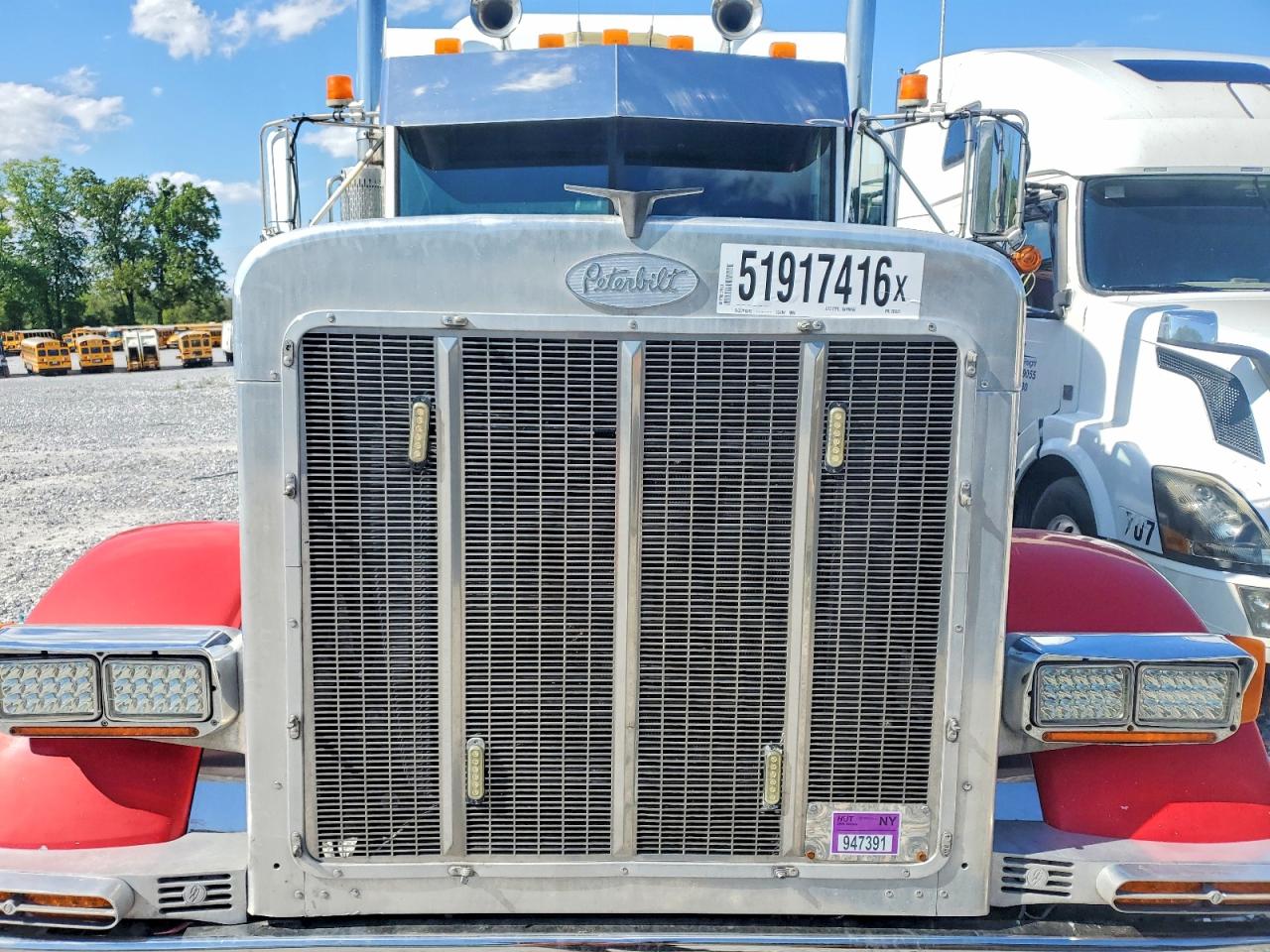 Peterbilt 379