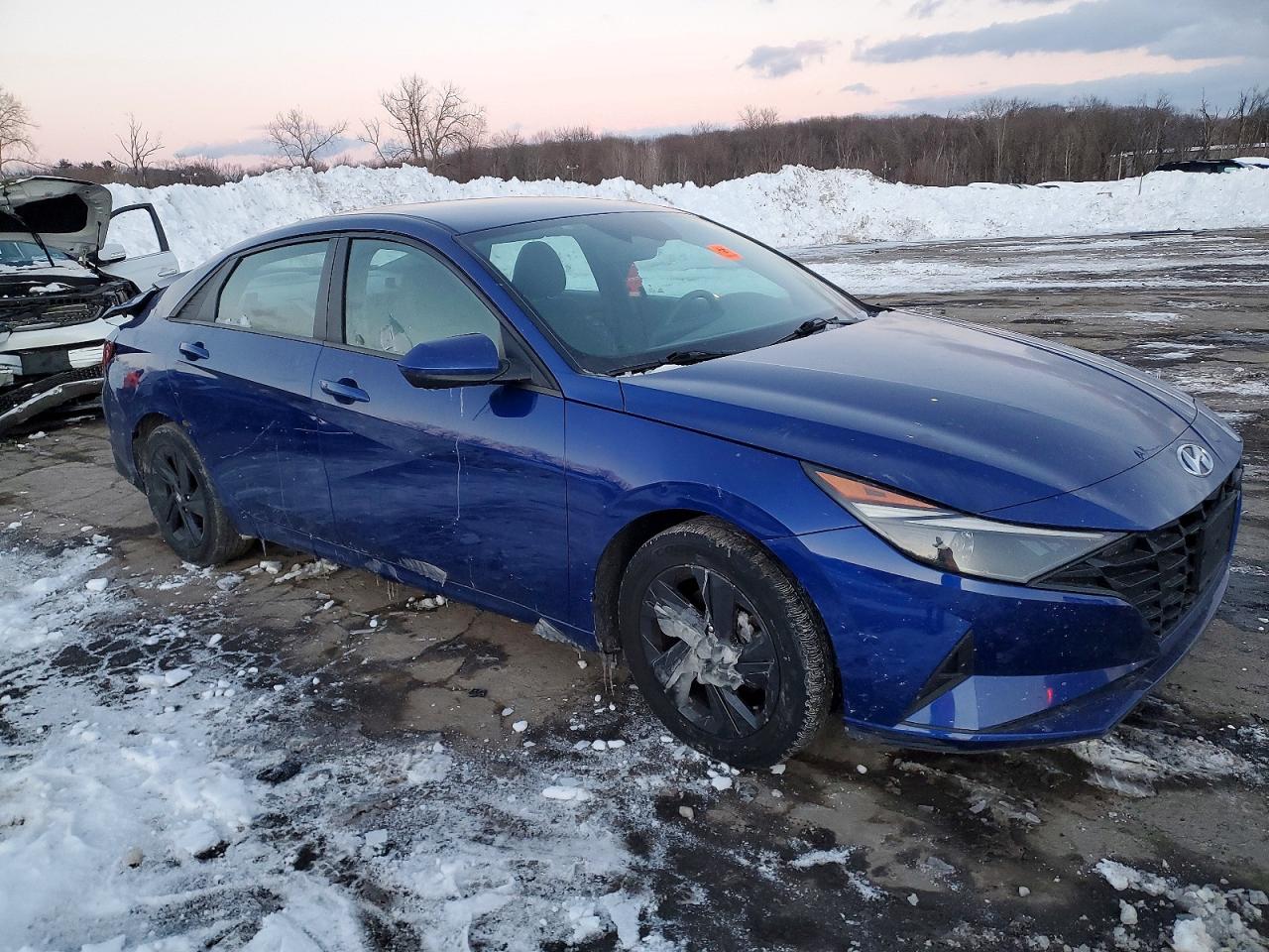 Hyundai ELANTRA Sel