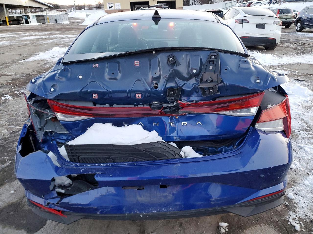 Hyundai ELANTRA Sel