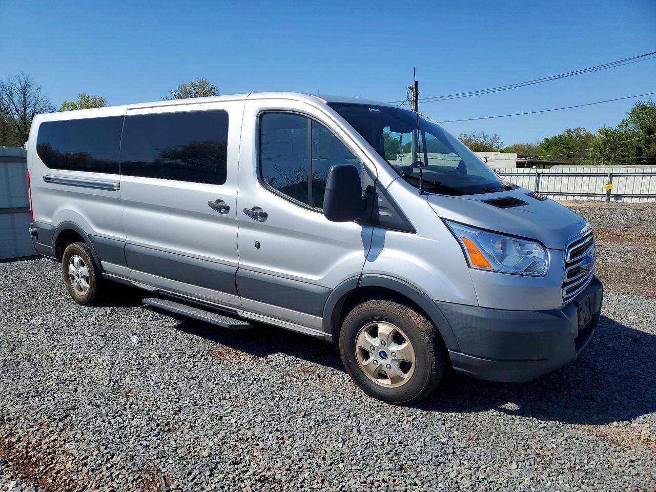Ford Transit T-350