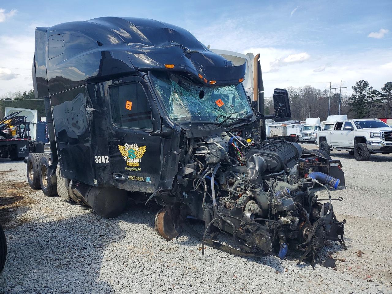 Salvage Peterbilt 579 Image