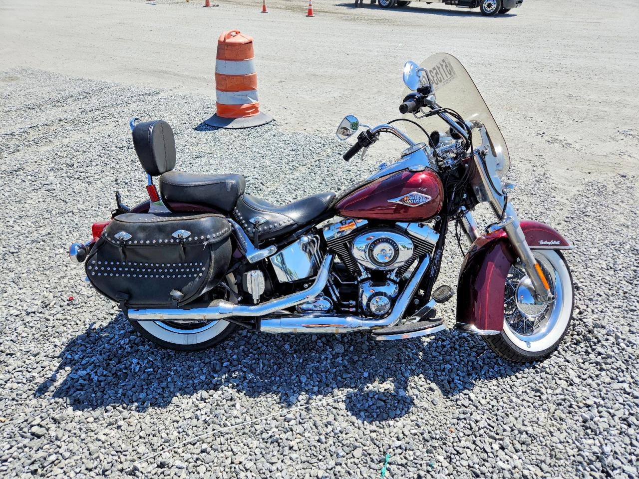 Salvage Harley-Davidson Fl Image
