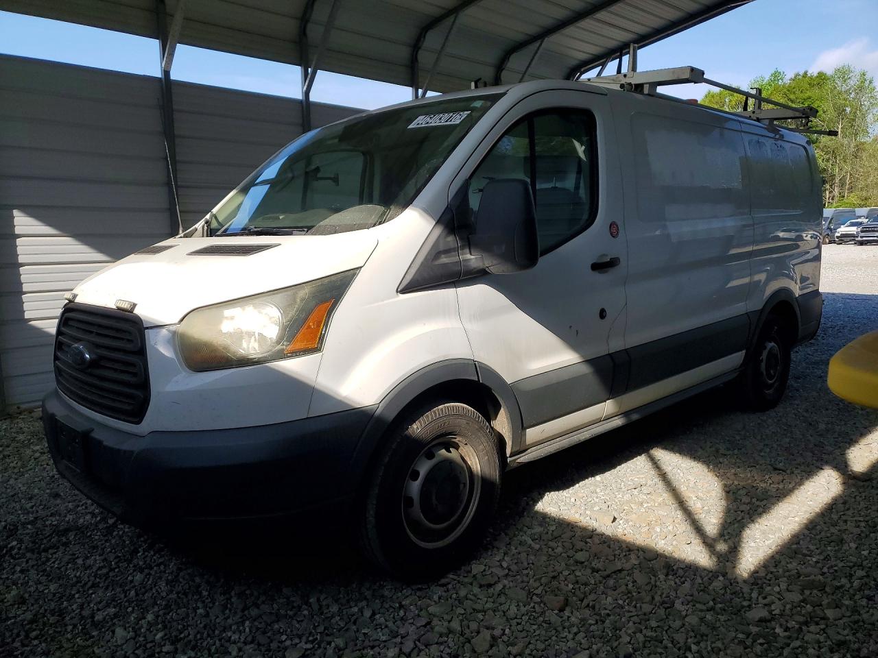 Salvage Ford Transit Image
