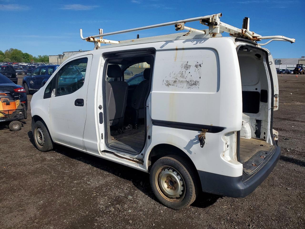 Nissan Nv S
