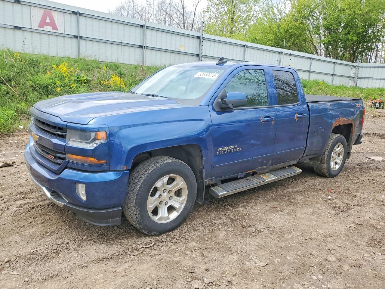 Salvage Chevrolet Silverado Image