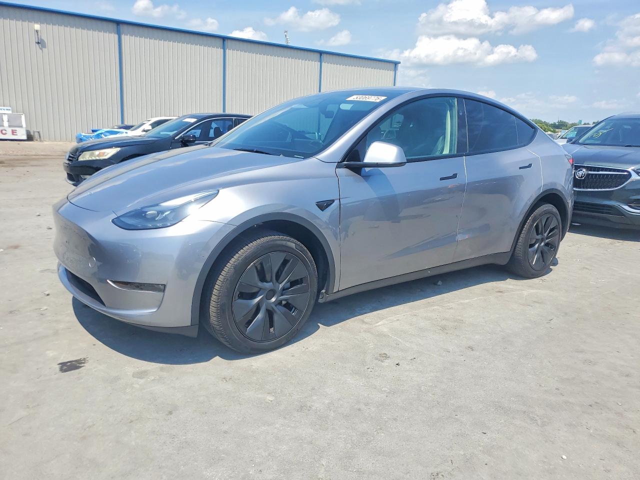 Salvage Tesla Model Y Image