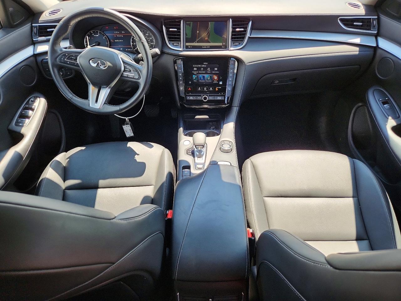 INFINITI Qx Luxe