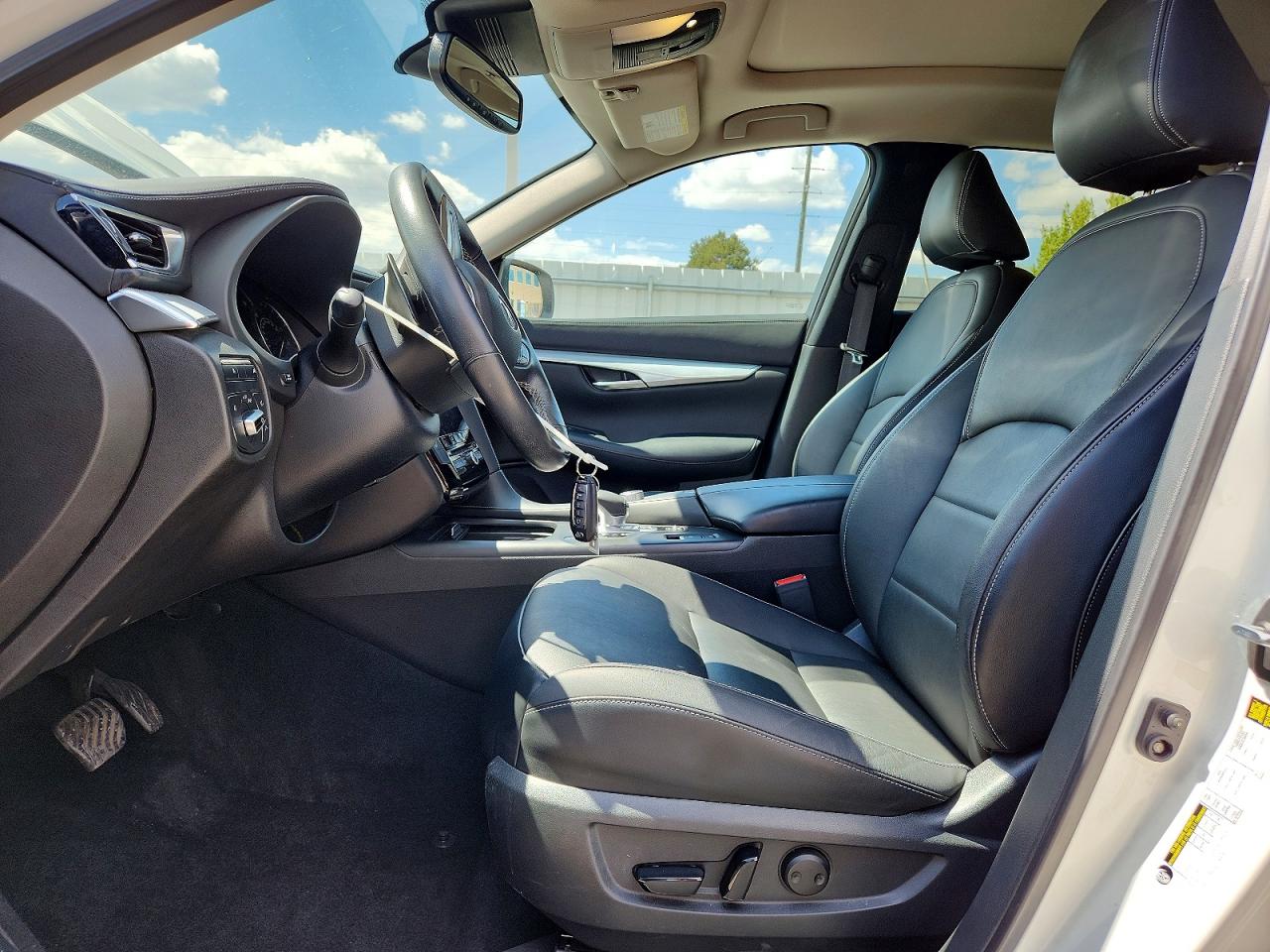 INFINITI Qx Luxe