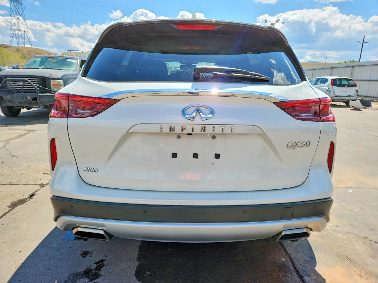 INFINITI Qx Luxe