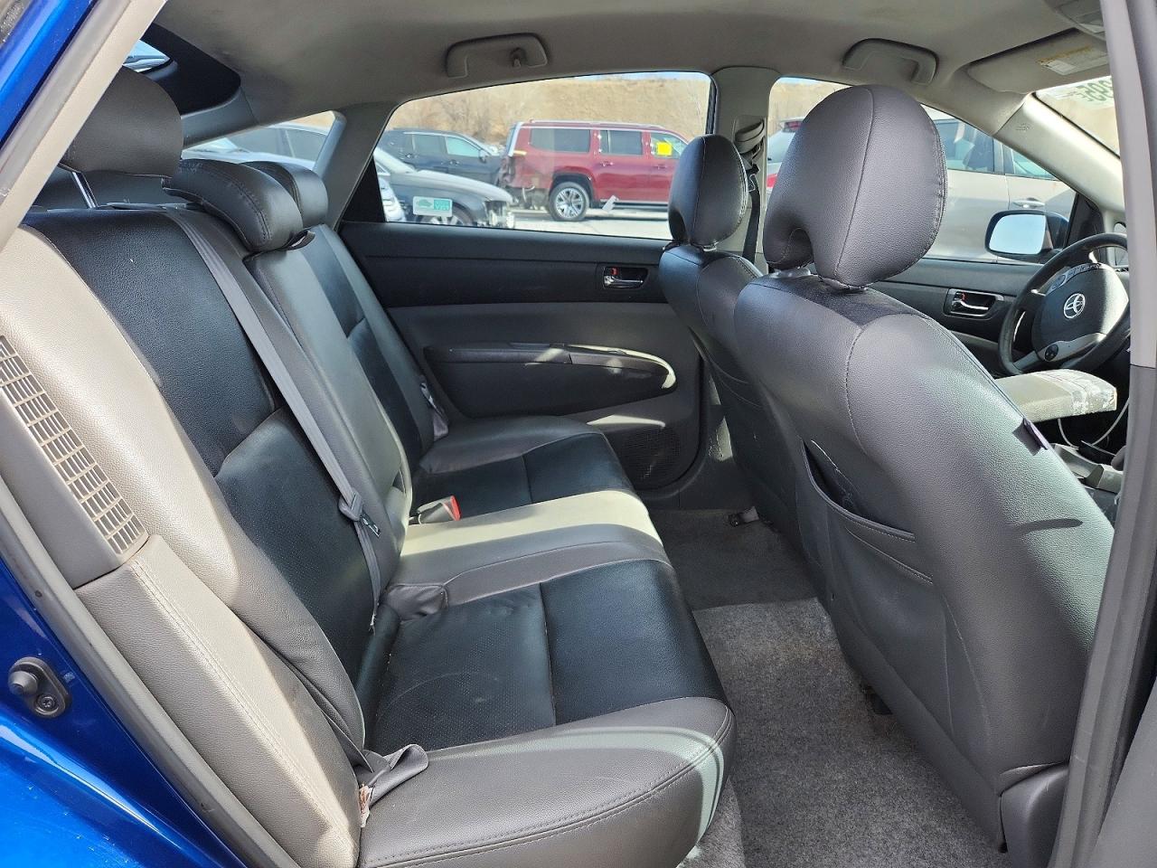 Toyota Prius Base