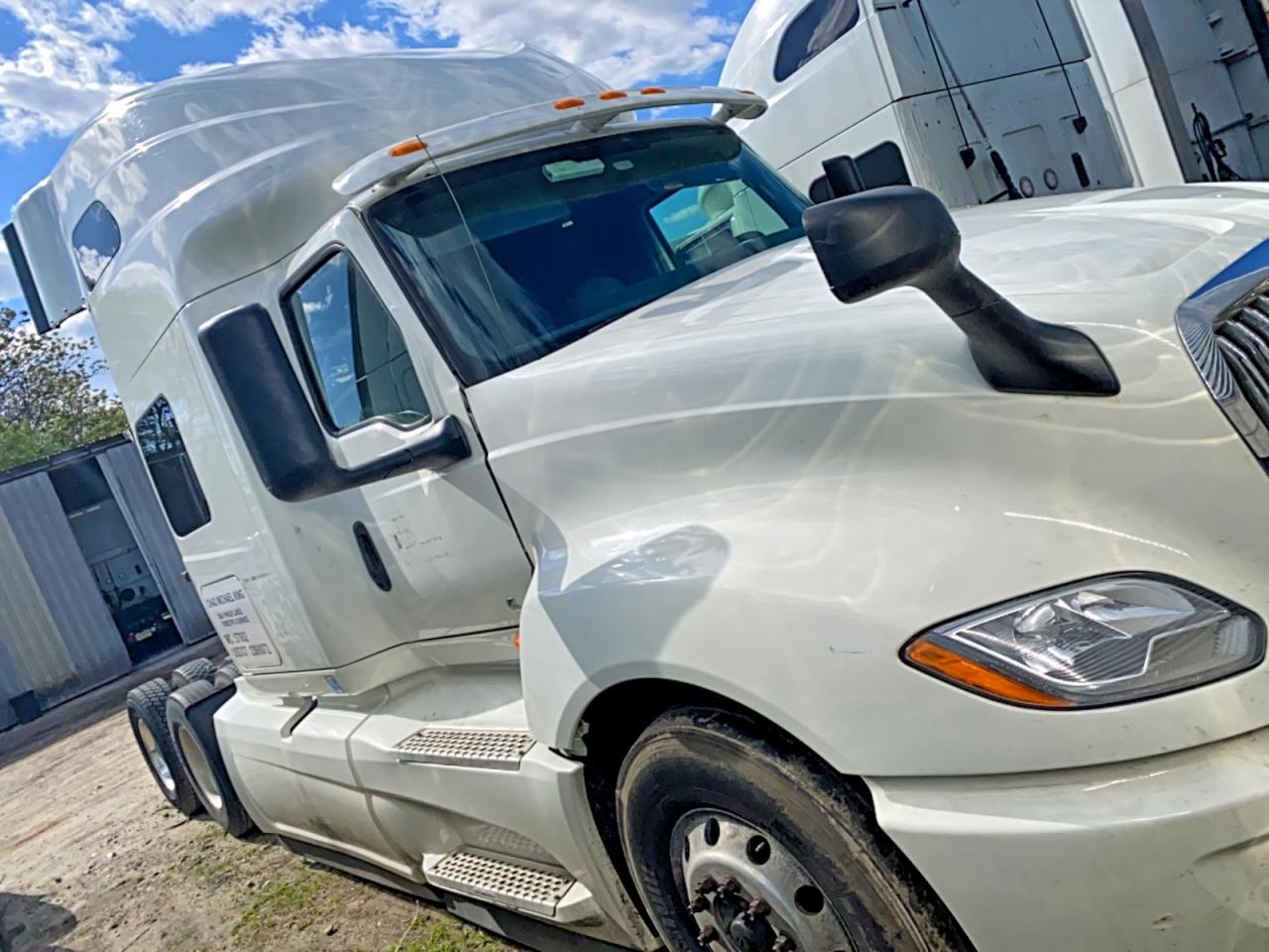 Salvage International Lt625 Image