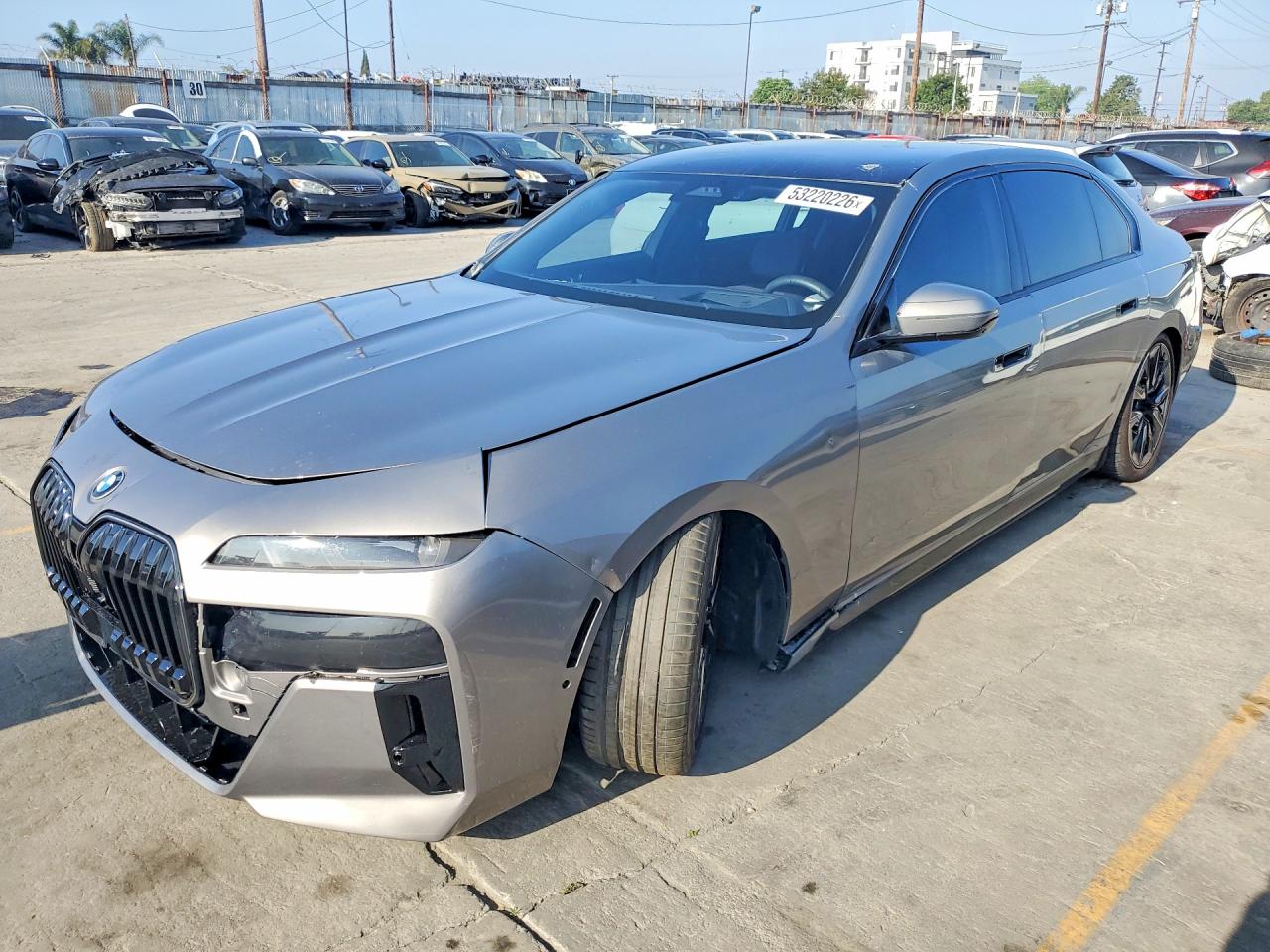 Salvage BMW I7 Xdrive6 Image