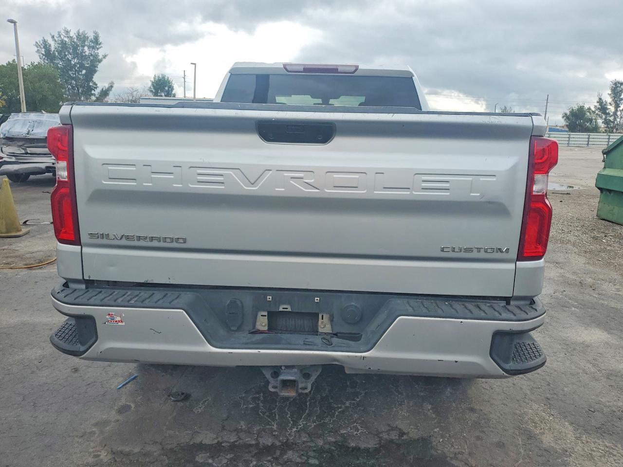 Chevrolet Silverado Ltd C1500 Custom