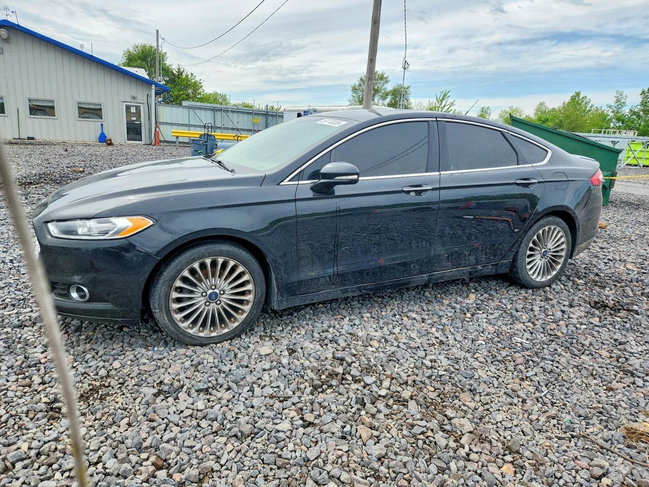 Salvage Ford Fusion Image