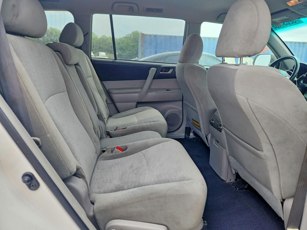 Toyota Highlander Base