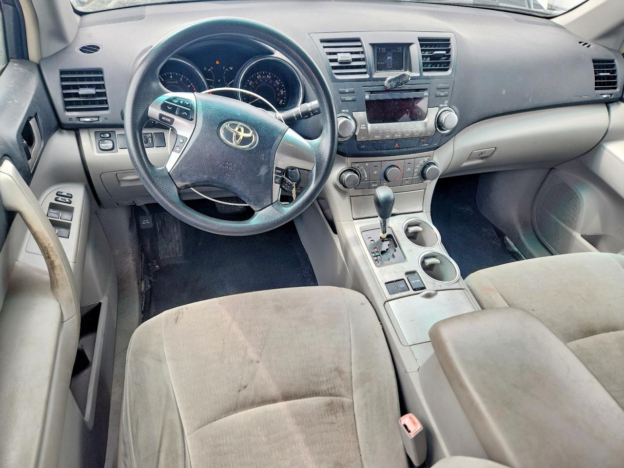 Toyota Highlander Base