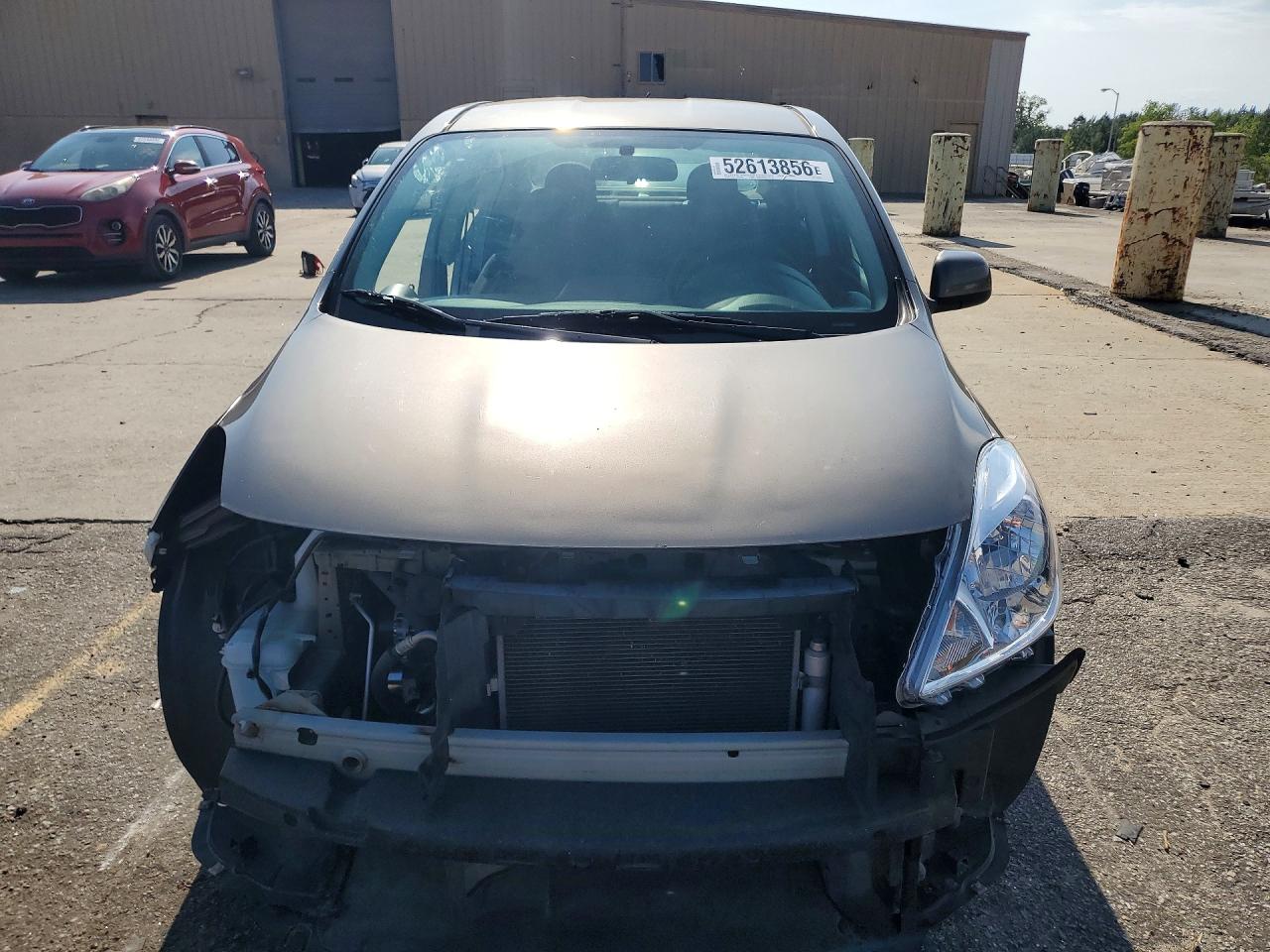 Nissan Versa 1.6 S