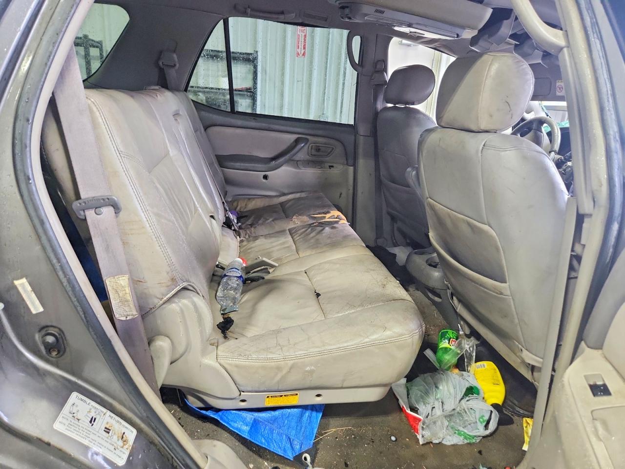 Toyota Sequoia Sr5
