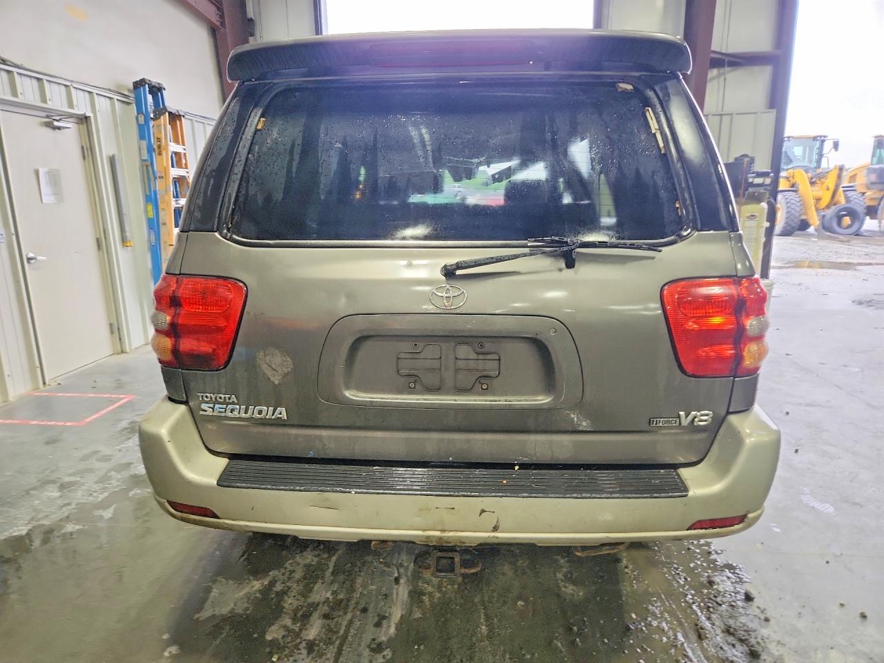 Toyota Sequoia Sr5