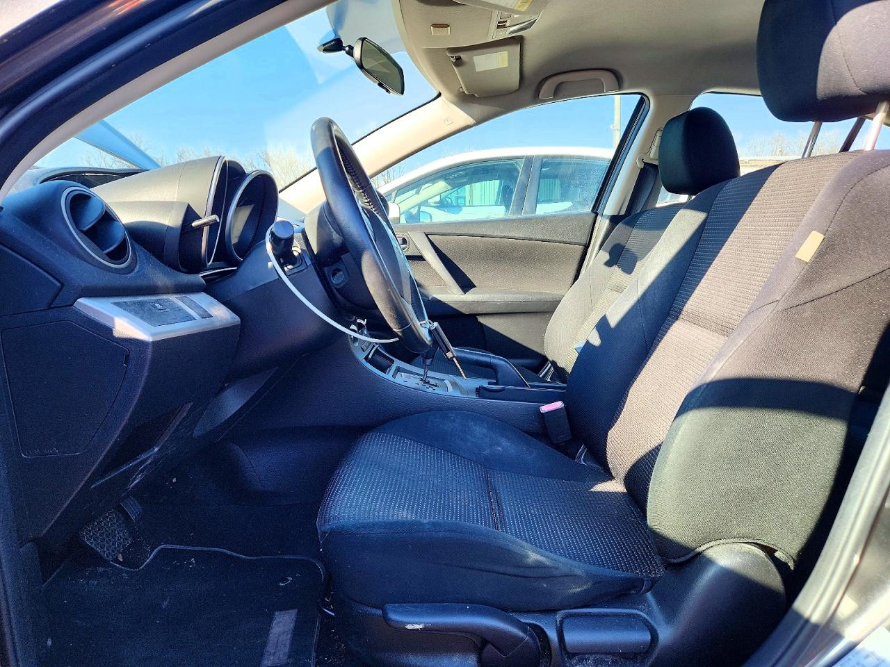 Mazda 3 I