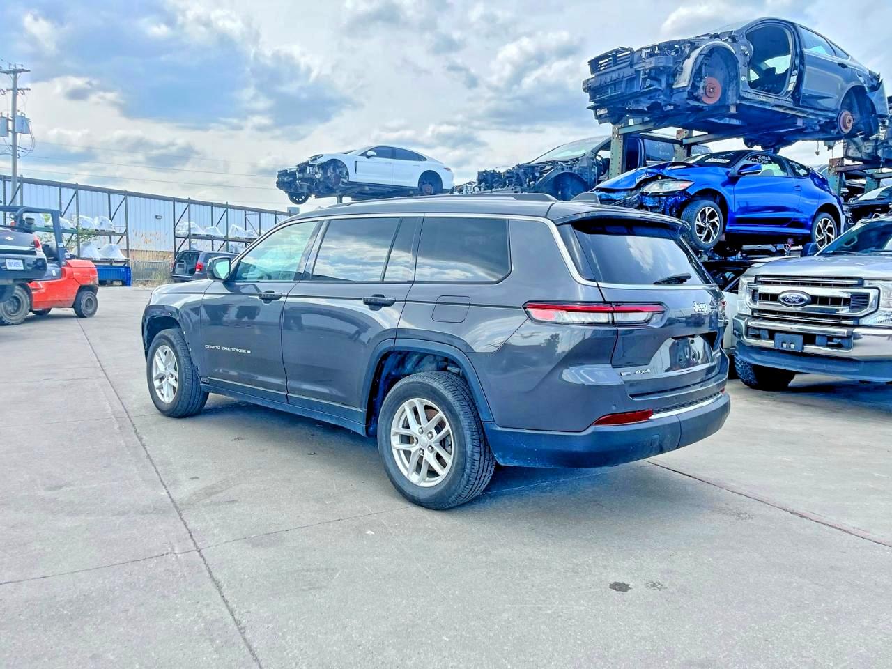 Jeep Cherokee L Laredo