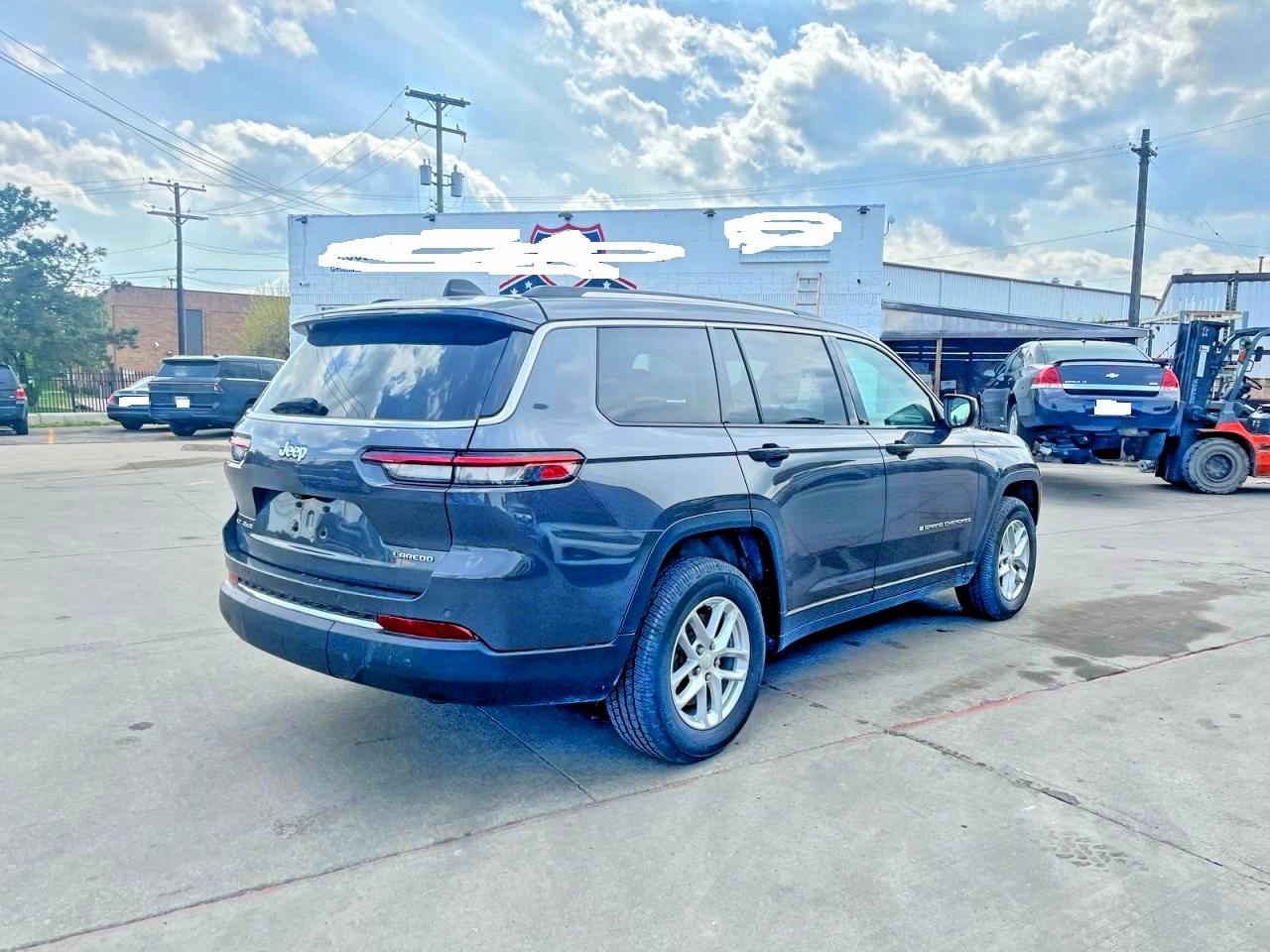 Jeep Cherokee L Laredo