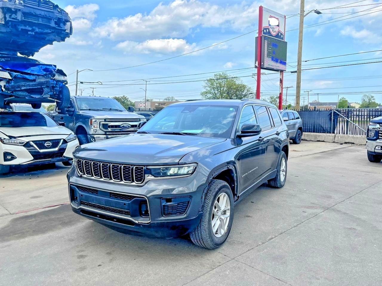 Jeep Cherokee L Laredo